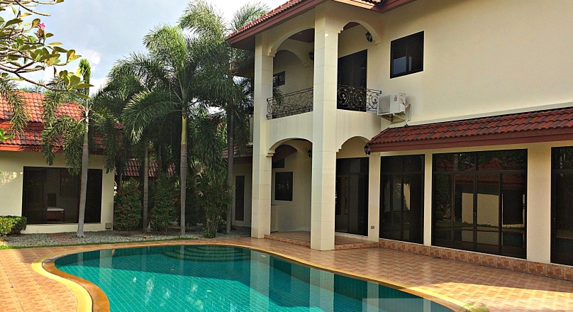 Pool Villa In Pattaya Thailand
